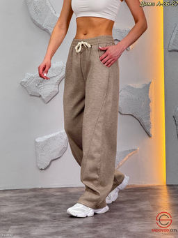 Брюки с высокой посадкой