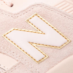 New Balance / Кроссовки женские  фото 2