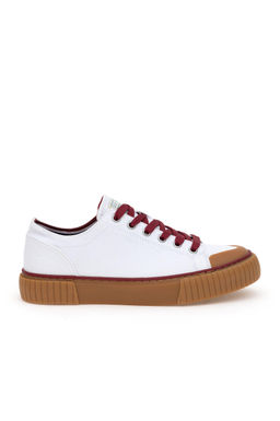 Kad_n Beyaz Ayakkab_ Sepette S_rpriz _ndirim