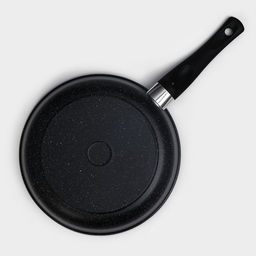 Сковорода Доляна «Элит», d=24 см, пластиковая ручка, антипригарное покрытие, алюминий, чёрная