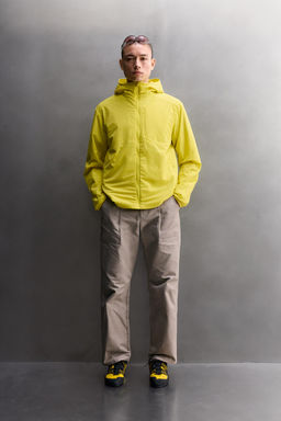 CHAQUETA ACOLCHADA CAPA MEDIA / Amarillo claro
