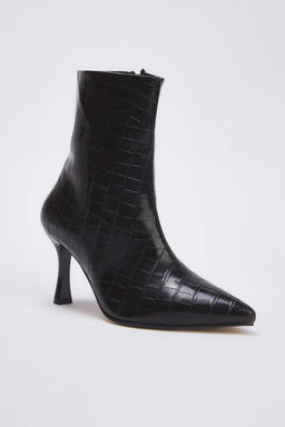 Siyah Timsah Derisi Gorunumlu Ince Topuklu Bilekte Kad?n Bot
TAKAW26BO00058 - Trendyolmilla фото 5