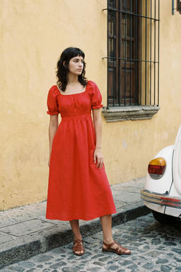 K?rm?z? Belden Ac?lan Balon Kollu Astarl? Midi Dokuma Elbise TWOSS22EL1768