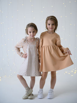 Платье с длинным рукавом, персик - Lesi kids фото 15