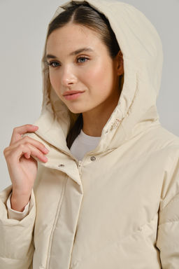 Пуховик короткий Бежевый TRN Down Jacket