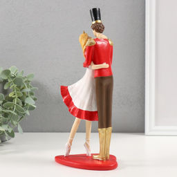 Фигурка полистоун Объятия влюбленных, 11?7.5?25 см