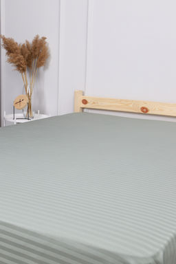 Простыня на резинке из страйп-сатина Комфорт