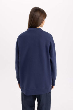 Толстый свитшот-туника на мягкой подкладке с принтом и круглым вырезом стандартного кроя - Defacto фото 4