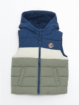 Kap??onlu Bask?l? Erkek ?ocuk ?i?me Yelek