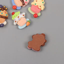 Декор для творчества пластик «Набор пирожных», набор 5 шт., 3×2.3×1 см