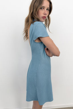 VESTIDO MINI ESPALDA DESCUBIERTA / Azul claro - Zara фото 4