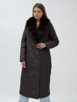 Пальто зимнее женское с мехом песец люкс класса темно-коричневого цвета 5071TK - Mtforce фото 16