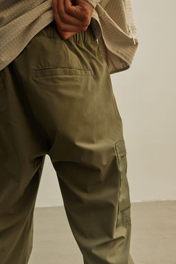 Pantalon outdoor repelente al agua Regular Fit - H&m фото 4