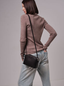 Сумка на плечо кросс-боди Deboro 30848 темно-коричневый