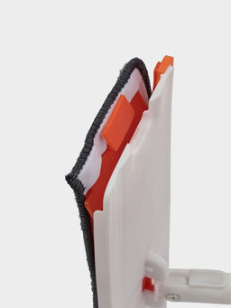 Швабра с отжимом и водосгоном Raccoon, 2 насадки из микрофибры 39×12 см, стальная ручка 130 см