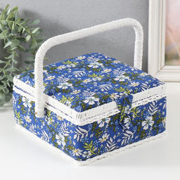 Шкатулка для рукоделия и шитья Полевые цветы на синем, хранение ниток, иголок, мелочи, 20?20?11 см