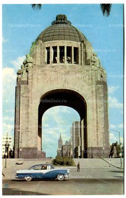 Открытка Мехико.Памятник революции