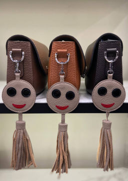 Кожаный подвес на сумку Смайлик 14-10