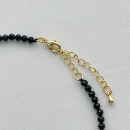 Бусы из черной Шпинели с перламутровой подвеской "Месяц" 40 см +