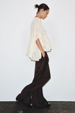 ASYMMETRIC TEXTURED CAPE - Zara фото 5