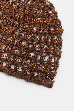 GORRO CASQUETE CROCHET ABALORIOS / Marr?n