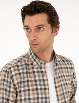 Коричневая приталенная рубашка в клетку - Cacharel фото 2