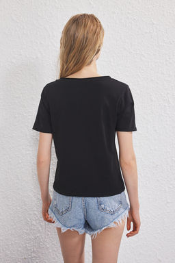 TRENDYOLMILLA Bordo %100 Pamuk Havuz Yaka K?sa Kol Regular/Normal Kal?p Orme T-Shirt TWOSS25TS00192  фото 4