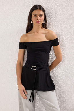Siyah Carmen Yaka Kemerli Uzun Orme Bluz TWOSS25BZ00562