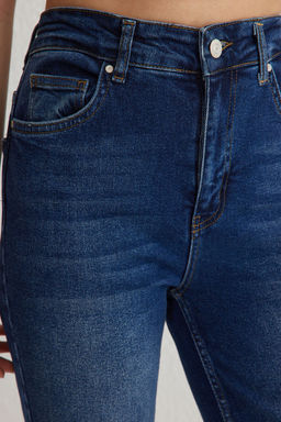 Mavi Yuksek Bel Comfort Mom Jeans TWOSS25JE00115 - Trendyolmilla фото 13