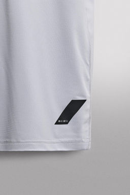 CAMISETA T?CNICA B?SICA / Azul claro