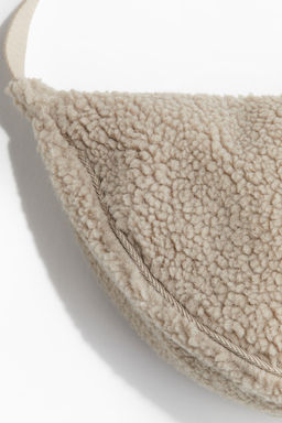 Bolso cruzado en borreguito - H&m фото 3