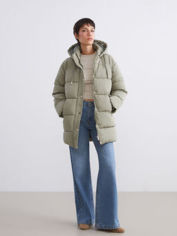 Kap??onlu Kad?n ?i?me Mont