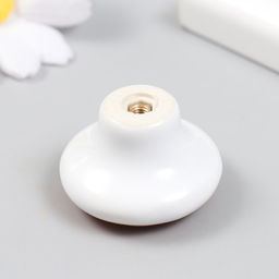 Ручка для шкатулки керамика, металл «Космонавт с ракетой», 3.8×3.8 см