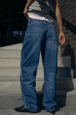 HIGH-WAIST TRF BARREL JEANS - Zara фото 4