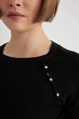 Приталенный свитер в рубчик с круглым вырезом - Defacto фото 5