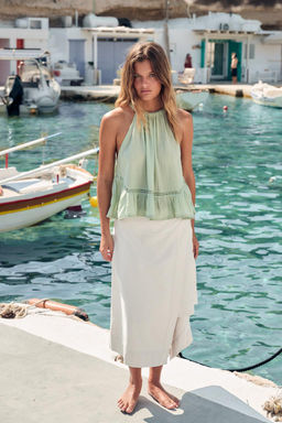 EMBROIDERED GAUZE TOP