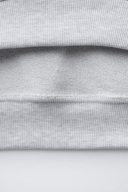 SHORT SLEEVE RAISED SWEATSHIRT - Zara фото 4