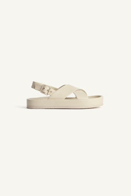 LTHR CRSSVR SNDLS / Blanco - Zara фото 6