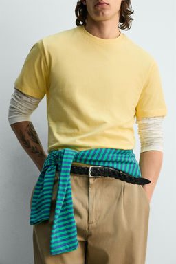 CAMISETA REGULAR FIT JACQUARD RAYAS / Amarillo