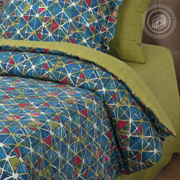 Постельное белье Сантьяго (сатин Россия) 2 сп. с Евро/Пододеяльник (молния): 1 шт. - 215*175; Простыня: 1 шт. - 215*240; Наволочка (клапан, ушки): 2 шт. - 70*70 Россия