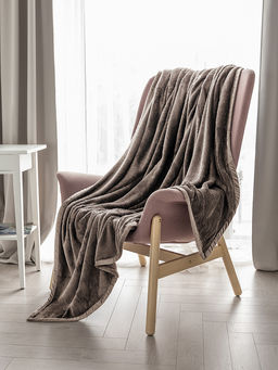 Плед плюшевый 150x200 коричневый