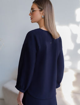 Укороченная блузка с V вырезом из плотного лиоцелла