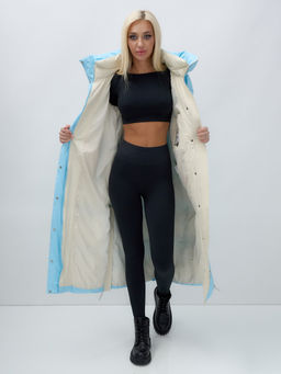 Пальто утепленное стеганное зимнее с капюшоном женское голубого цвета 9625Gl - Mtforce фото 14