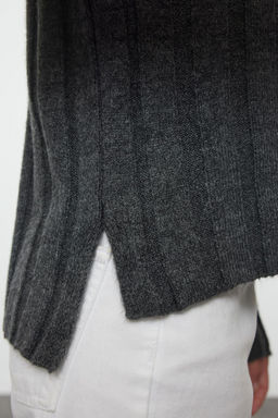 TRENDYOLMILLA Kemik More Sustainable Yumusak Dokulu Basic Triko Kazak TWOAW25KZ00335