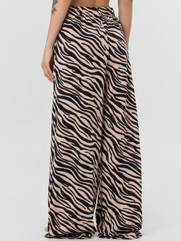 Комплект женский домашний с анималистичным принтом - Mark formelle фото 6