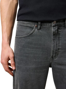 Джинсы мужские