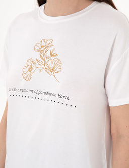Beyaz Regular Fit Ti__rt