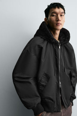 REVERSIBLE FAUX FUR BOMBER JACKET - Zara фото 5
