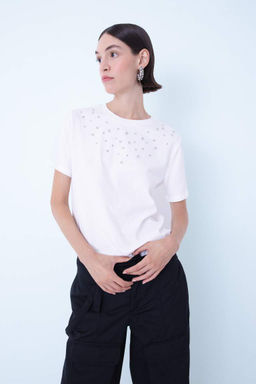 Женская повседневная футболка с короткими рукавами и круглым вырезом, украшенная камнями, стандартного кроя - Defacto фото 3