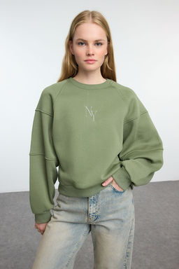 Haki Bisiklet Yaka Regular Fit Nak?sl? Kal?n Ici Polarl? Orme Sweatshirt TWOAW24SW00199